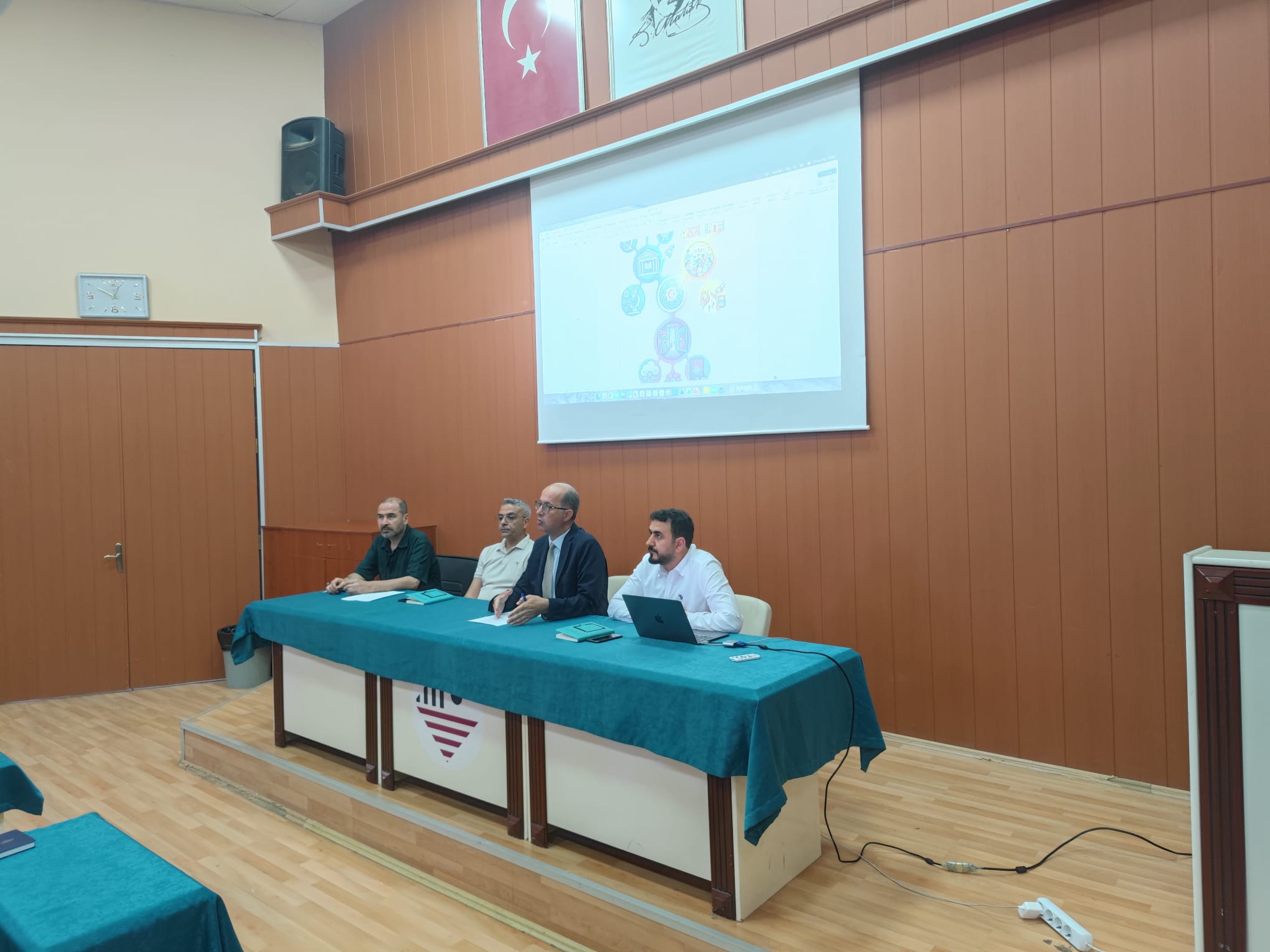 Fakültemizde Akademik Kurul Toplantısı Gerçekleştirildi